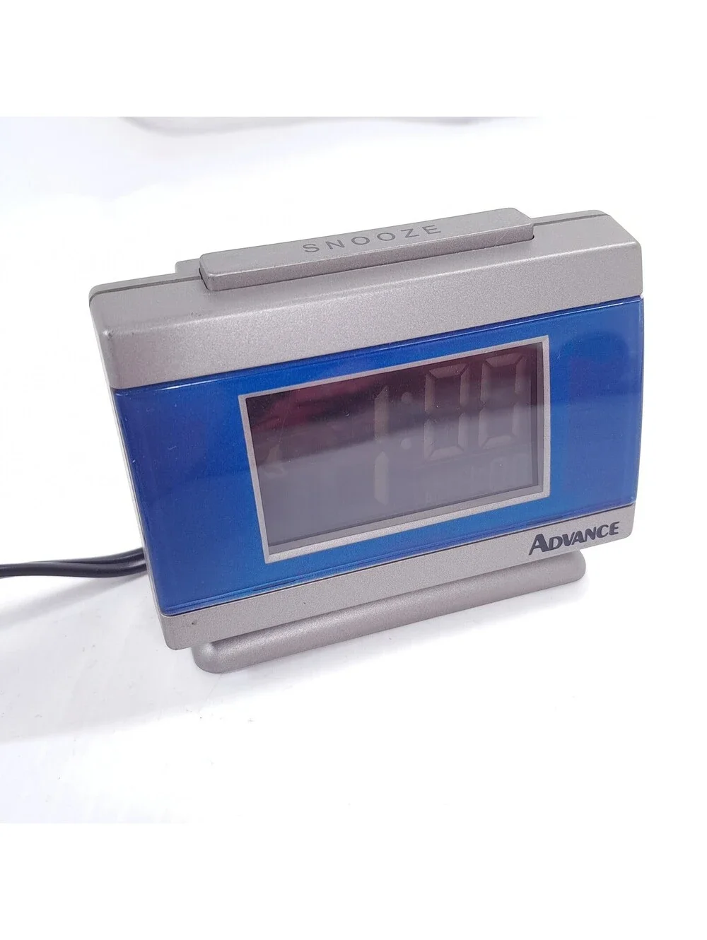 Advance travel alarm clock Model 3103 digital silver blue mini battery electric